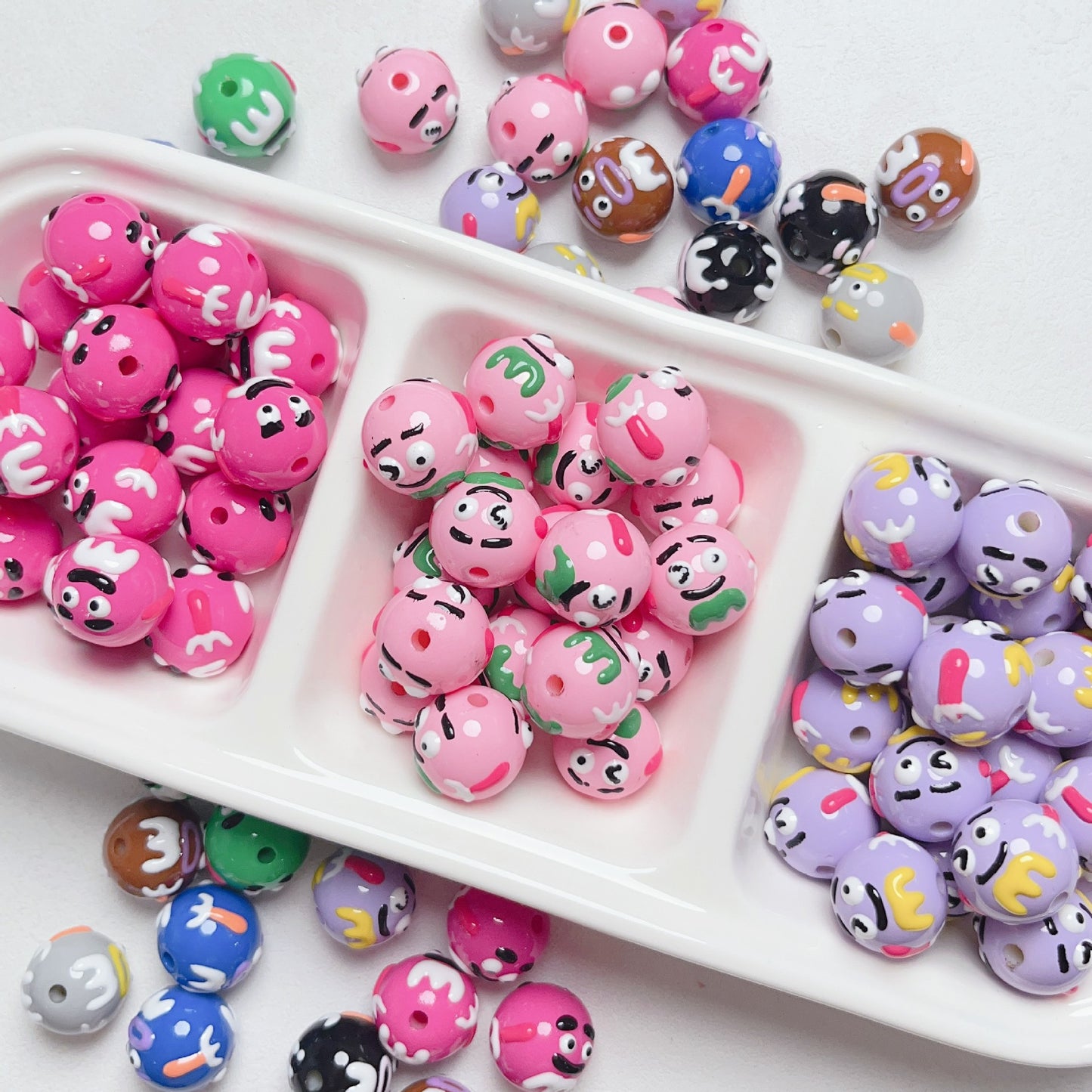 20 Pieces Hand-Painted Beads
