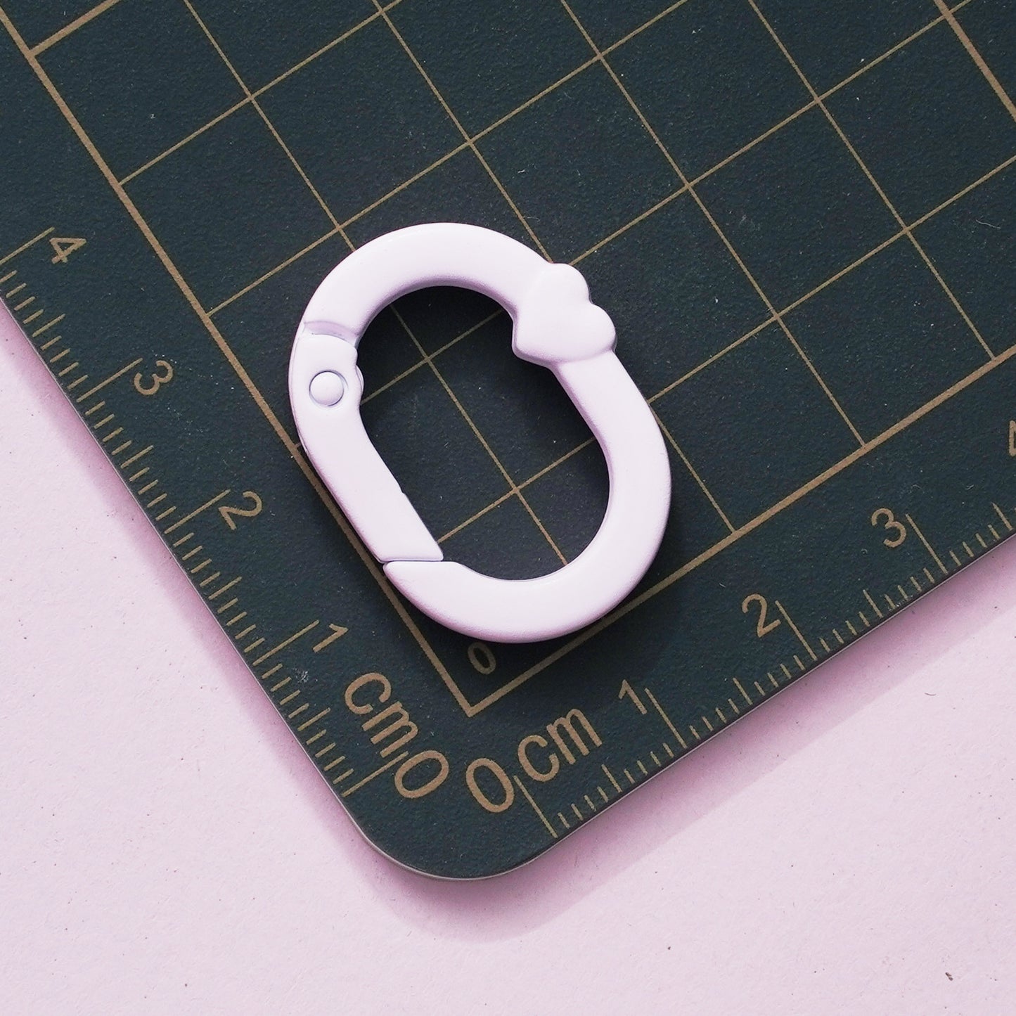 20 Pieces Heart Oval Shape Ring Buckle for DIY Keychain Phone Chain