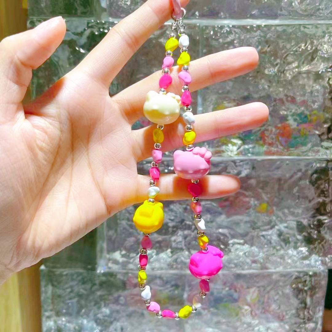 30 Pieces Acrylic Hello Kitty Beads