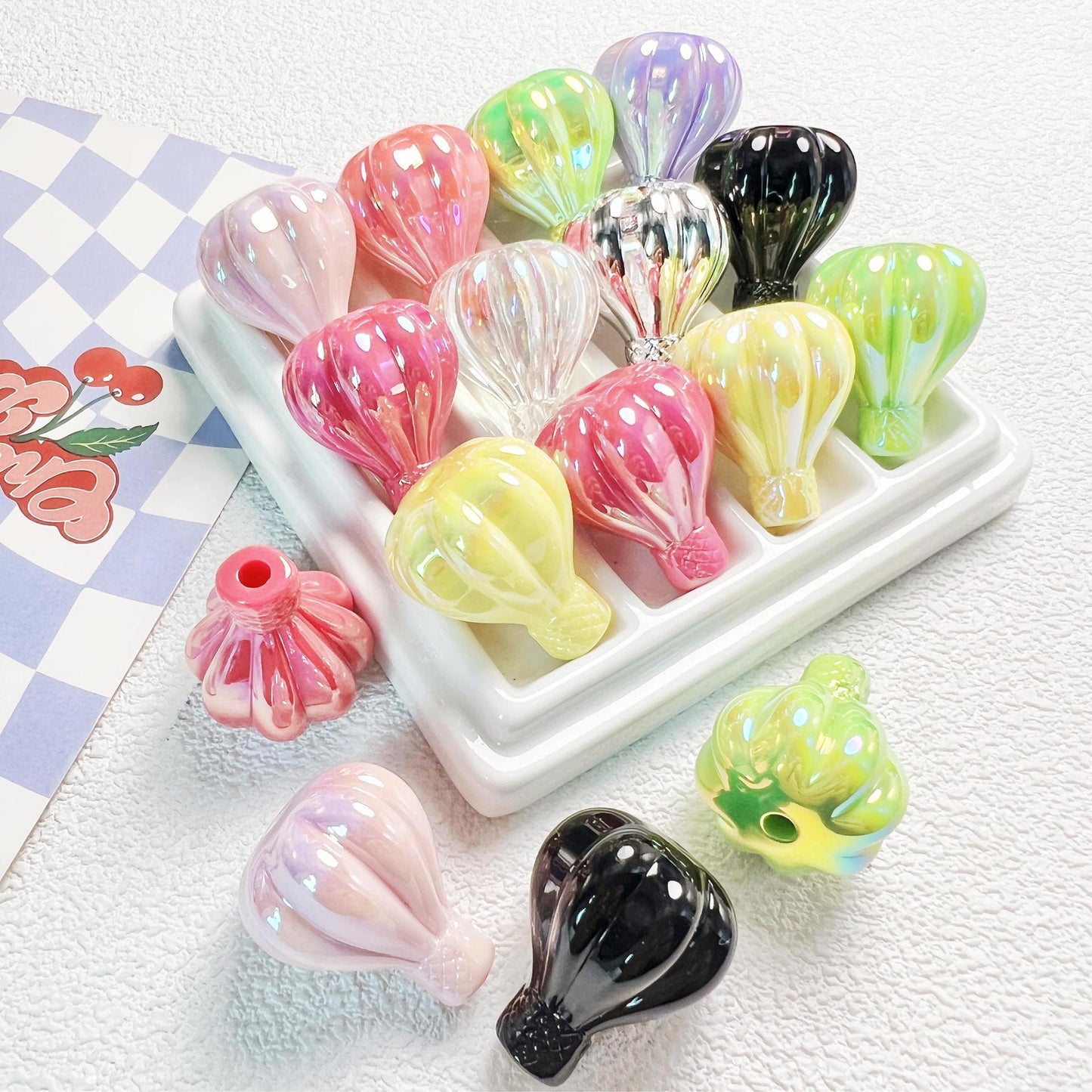 20 Pieces UV Plated 
Hot Air Balloon Beads