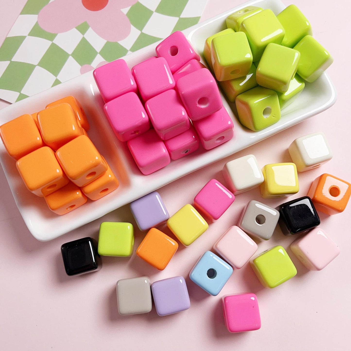 30 Pieces Colorful Cube Beads