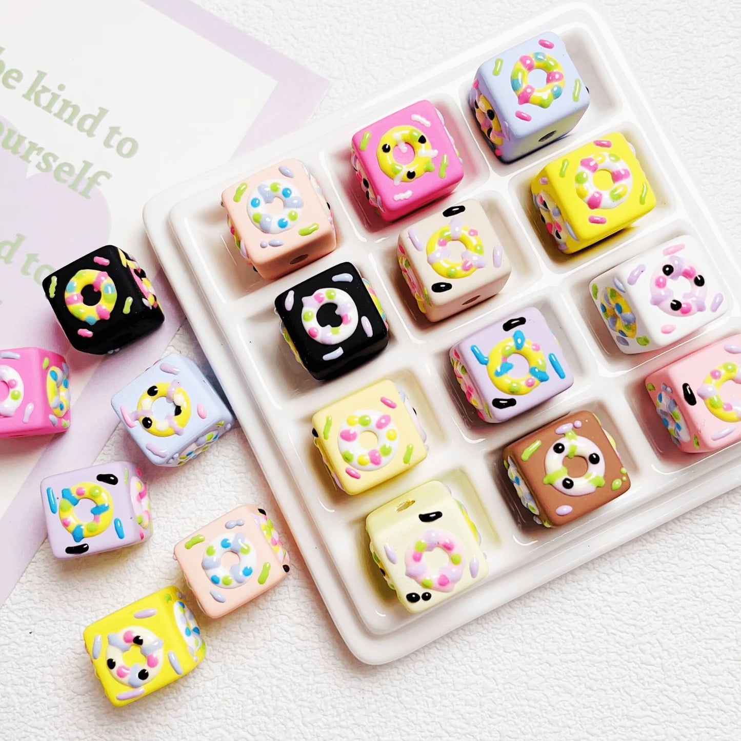 [Hand-Painted]20 Pieces Cute Cartoon Beads